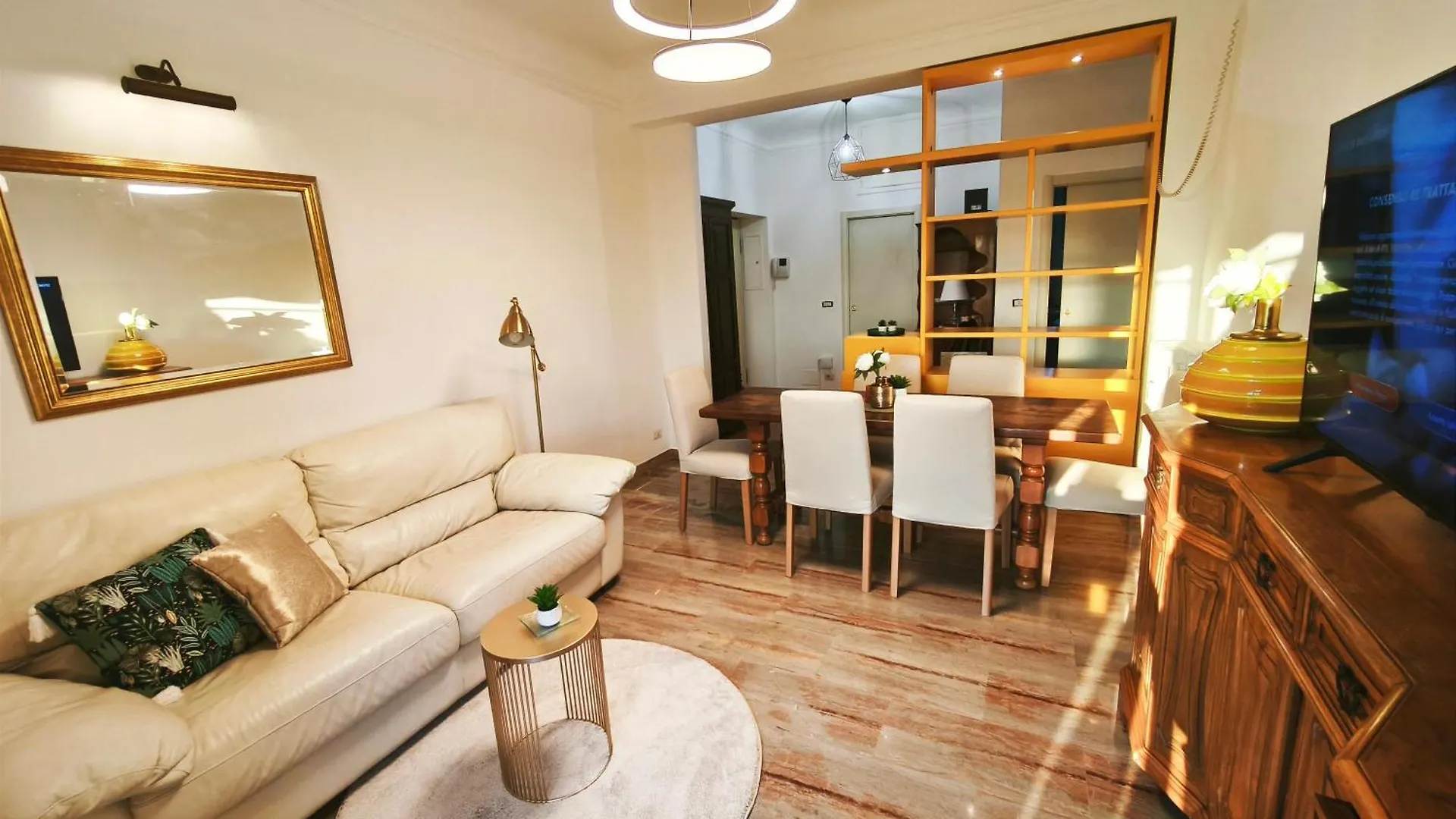 Elegant City View Flat Adjacent Metro Milan Apartment